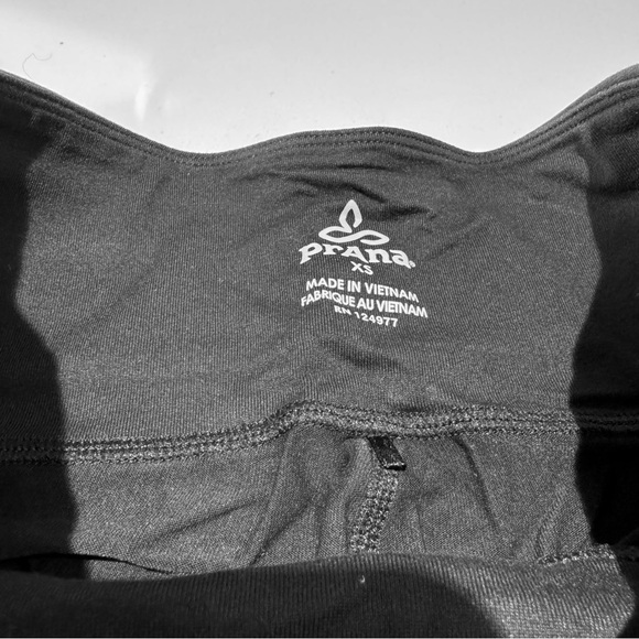 Prana Capri Legging - Black - XS - Picture 3 of 6